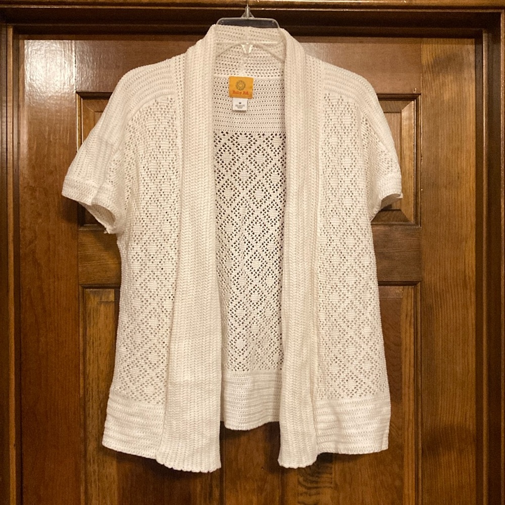 Medium Ruby Rd. White Short Sleeved Crochet Open Cardigan